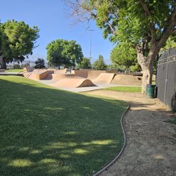 Rosemead Skatepark - Scoping out this park location for a family gathering