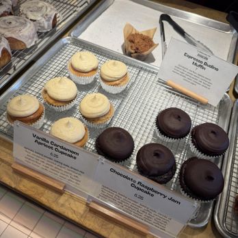 Bub's Bakery - Bakeries Near Me - New York, New York