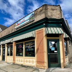 Melina's Restaurant - Outside