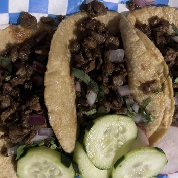 Antojitos Oaxaqueños Mary - What kind of place puts only this much onion and cilantro??? Might as well not put anything next time - Food Trucks Near Me - Oxnard, California Antojitos Oaxaqueños Mary - What kind of place puts only this much onion and cilantro??? Might as well not put anything next time - Food Trucks Near Me - Oxnard, California