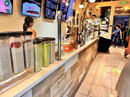 Olala Crepes and Sweets by null