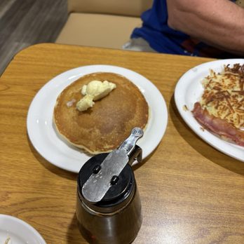 Hop in Cafe - Cafes Near Me - Roswell, New Mexico