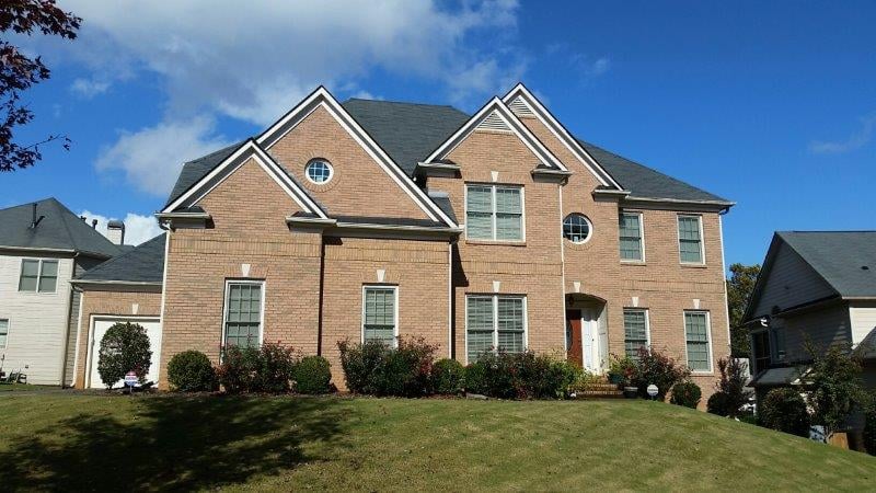 Slide of The Roof Clinic