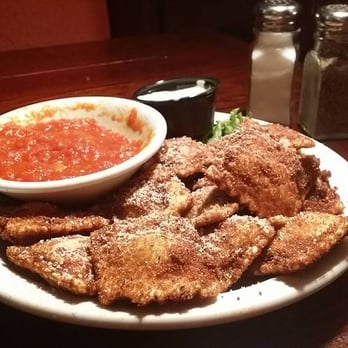 The Forum - Fried Ravioli - deep fried ravioli with marinara and ranch. Really good!!! - Cocktail Bars Near Me - Tacoma, Washington
