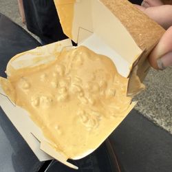 Wtf is this shit, check cameras 11:55am-12:00pm , no stars if I could, nasty gross @mcdonalda