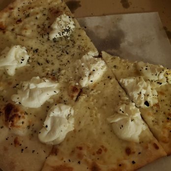 J. Dolan's - The White Pie - Pizza Near Me - Honolulu, Hawaii