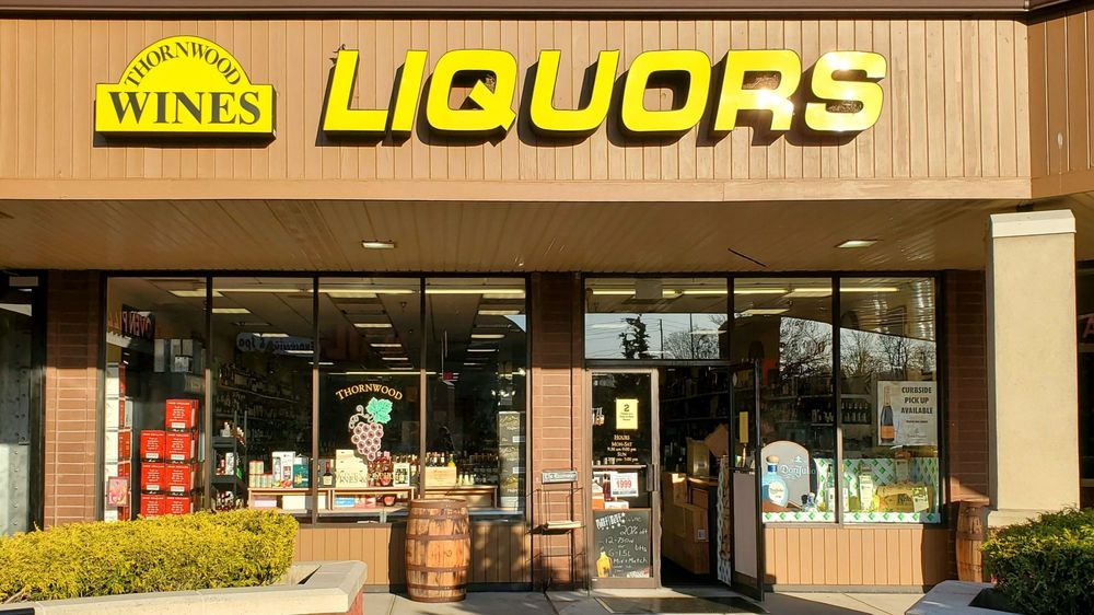Thornwood Wines & Spirits Logo