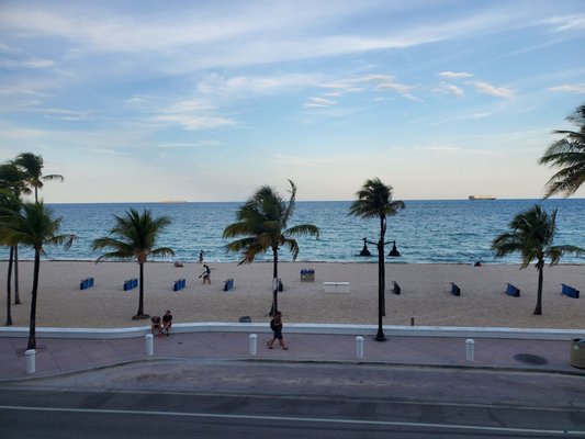 Con Murphy's Ocean Bar & Grill by null