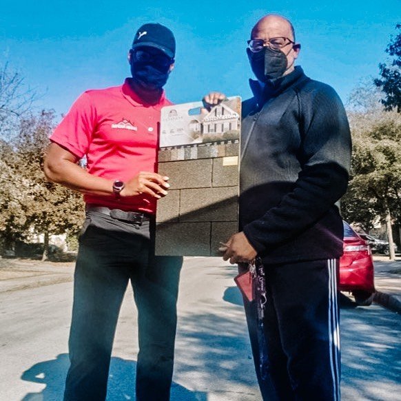 Slide of Design Roofing & General Contractors