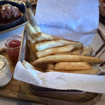 Hearthstone Kitchen & Cellar - Crispy Frites - New American Near Me - Las Vegas, Nevada