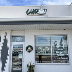 Coffee Uniting People - Shop front