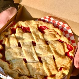 Raspberry rhubarb pie Raspberry rhubarb pie
