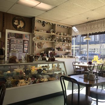 Marti's Place - Homey feels. - Breakfast & Brunch Near Me - Alameda, California Marti's Place - Homey feels. - Breakfast & Brunch Near Me - Alameda, California