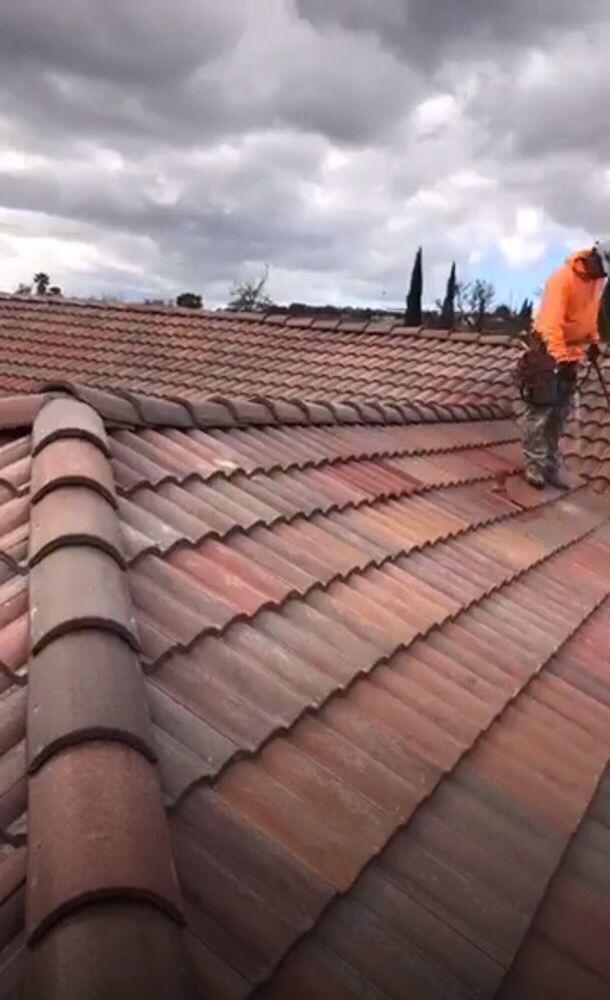 Slide of Quality Roofing Top