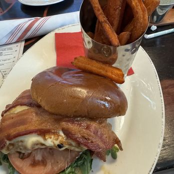 Red Heat Tavern - Sweet and Smoky Sandwich with sweet potato fries - Gluten-Free Near Me - Westborough, Massachusetts Red Heat Tavern - Sweet and Smoky Sandwich with sweet potato fries - Gluten-Free Near Me - Westborough, Massachusetts