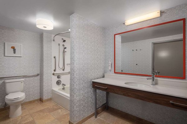 Hampton Inn & Suites El Paso-Airport by null