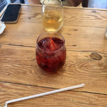 Met Her At A Bar - Cafes Near Me - Los Angeles, California Met Her At A Bar - Cafes Near Me - Los Angeles, California