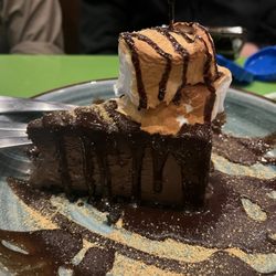 Dave & Buster's Miami - S'mores cheesecake! So good!