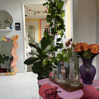 Beauty Haus - Lobby - Waxing Near Me - San Antonio, Texas