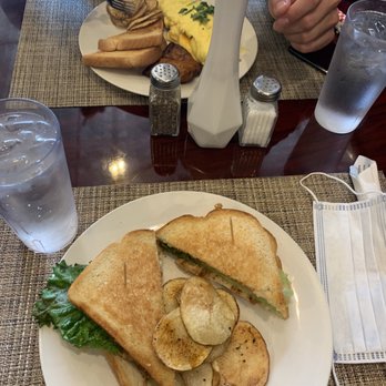 Bodega 1205 - Omelette (top) and mother daughter sandwich (bottom) - Coffee & Tea Near Me - Columbus, Georgia