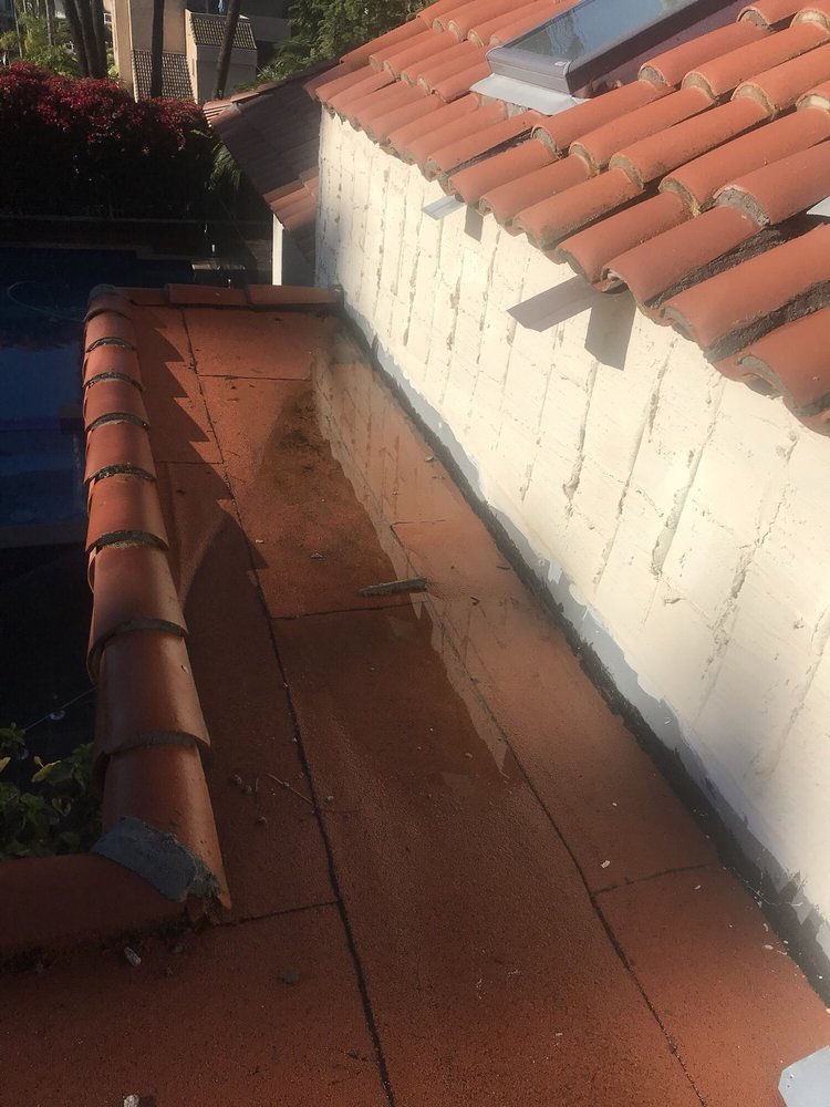 Slide of Extreme Roofing