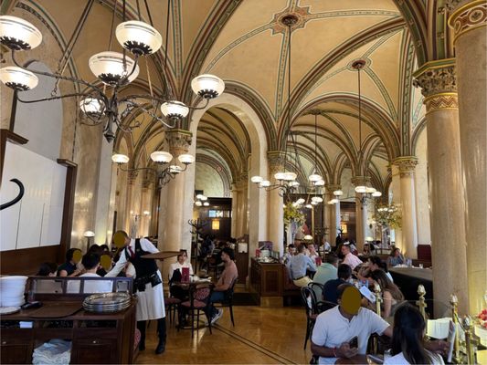 Café Central by null