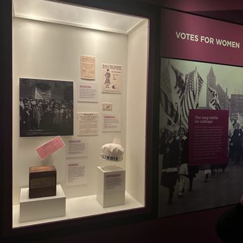 Chicago History Museum - Museums Near Me - Chicago, Illinois