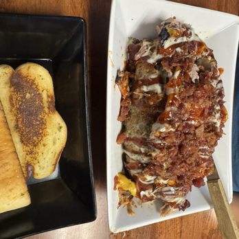Smokey Bears BBQ - Pulled pork tater - Barbeque Near Me - Corbin, Kentucky Smokey Bears BBQ - Pulled pork tater - Barbeque Near Me - Corbin, Kentucky
