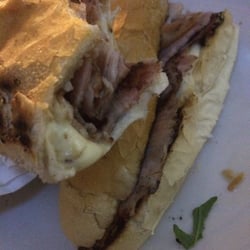 Sneezy Pub - Panino porchetta e scamorza