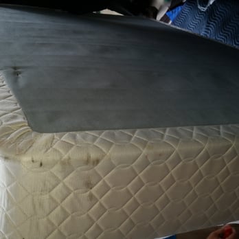 Westmount Moving and Warehousing - Dirty box spring that had no cover on it - Movers Near Me - Lasalle, Quebec Westmount Moving and Warehousing - Dirty box spring that had no cover on it - Movers Near Me - Lasalle, Quebec