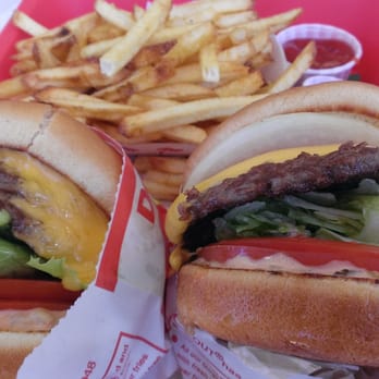 In-N-Out Burger - Double double & Cheese burger w/ crispy fries - Fast Food Near Me - Mountain View, California In-N-Out Burger - Double double & Cheese burger w/ crispy fries - Fast Food Near Me - Mountain View, California