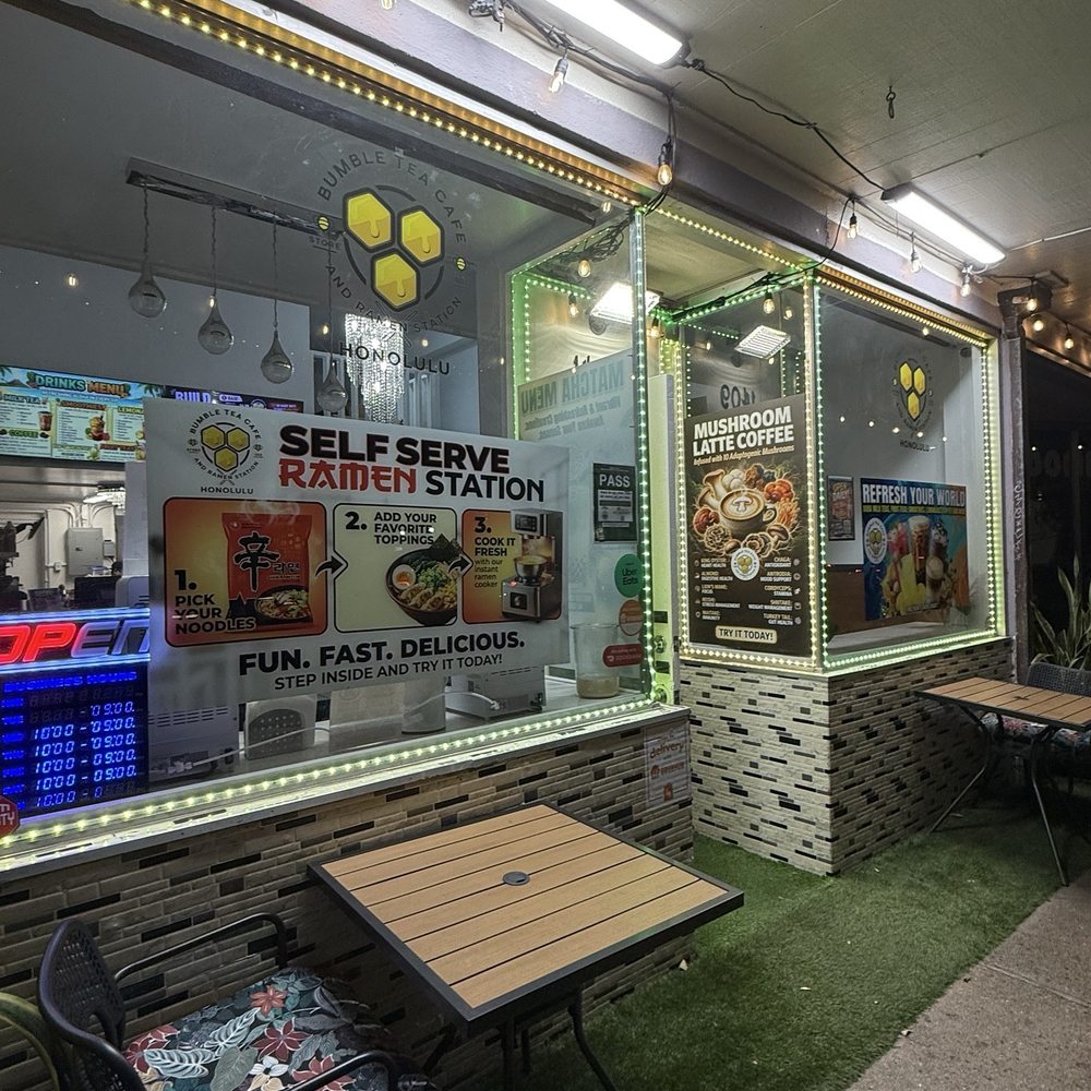 Bumble Tea Cafe And Ramen - Outside - Bubble Tea Near Me - Honolulu, Hawaii