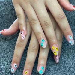 NT Nails
