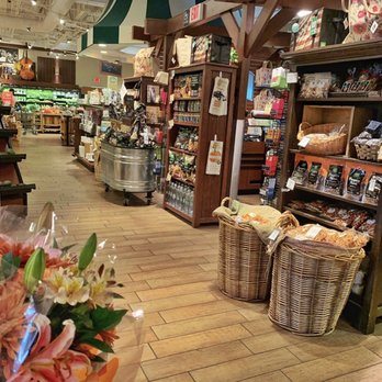 The Fresh Market - Downstairs shopping area - Grocery Near Me - New Orleans, Louisiana The Fresh Market - Downstairs shopping area - Grocery Near Me - New Orleans, Louisiana