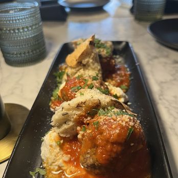 The Goose - The meatballs are a must-try - Cocktail Bars Near Me - Scottsdale, Arizona The Goose - The meatballs are a must-try - Cocktail Bars Near Me - Scottsdale, Arizona