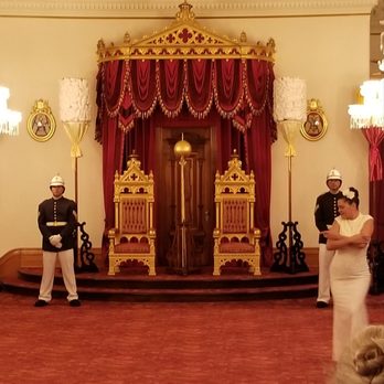Iolani Palace - The performances were amazing as they honor the thrones - Museums Near Me - Honolulu, Hawaii Iolani Palace - The performances were amazing as they honor the thrones - Museums Near Me - Honolulu, Hawaii