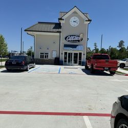 Abbott's Frozen Custard - Lubbock - Front of the humble location