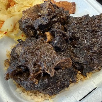 Dalia’s Caribbean Kitchen - Oxtail - Caribbean Near Me - Youngstown, Ohio