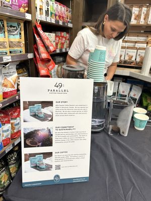 49th Parallel Café & Lucky's Doughnuts - Thurlow by null