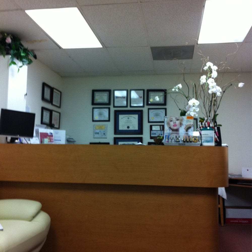 3d Eyebrow Tattoo & Microblading - RECEPTIONIST AREA - Eyebrow Services Near Me - El Monte, California