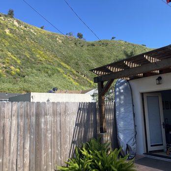 Sunny Days Vacation Rentals - This backyard!! Surfboard was ours. - Vacation Rentals Near Me Sunny Days Vacation Rentals - This backyard!! Surfboard was ours. - Vacation Rentals Near Me