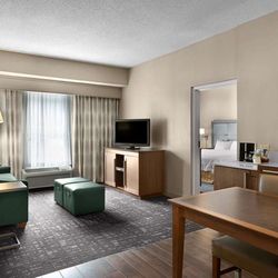 Hampton Inn & Suites Charlotte/Pineville - Guest room