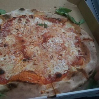 Lucali - Plain - Pizza Near Me - Brooklyn, New York Lucali - Plain - Pizza Near Me - Brooklyn, New York