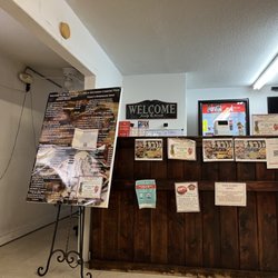 Big Bulls Bangn BBQ & Southern Comfort Food - Front area