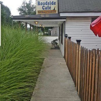 Roadside Cafe - the entrance to the restaurant - Cafes Near Me - Westfield, Indiana