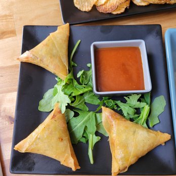 Yafa Cafe - Chicken Samboosa - Cafes Near Me - Brooklyn, New York