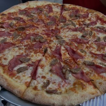 Sisters Pizza - Miss Piggy Pizza - Pizza Near Me - San Diego, California