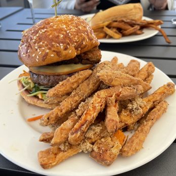 The Darling Hotel - Pork belly burger - Hotels Near Me - Visalia, California The Darling Hotel - Pork belly burger - Hotels Near Me - Visalia, California