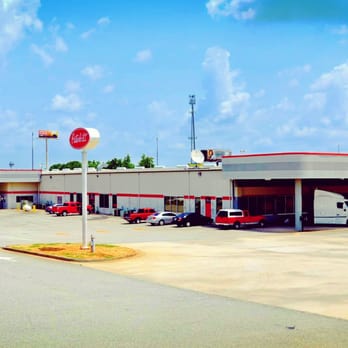 Peterbilt of Atlanta - Body Shops Near Me - Jackson, Georgia Peterbilt of Atlanta - Body Shops Near Me - Jackson, Georgia