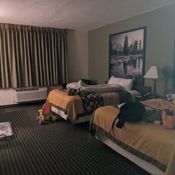 Super 8 by Wyndham Wendover - Two queen beds - Hotels Near Me - Wendover, Utah Super 8 by Wyndham Wendover - Two queen beds - Hotels Near Me - Wendover, Utah